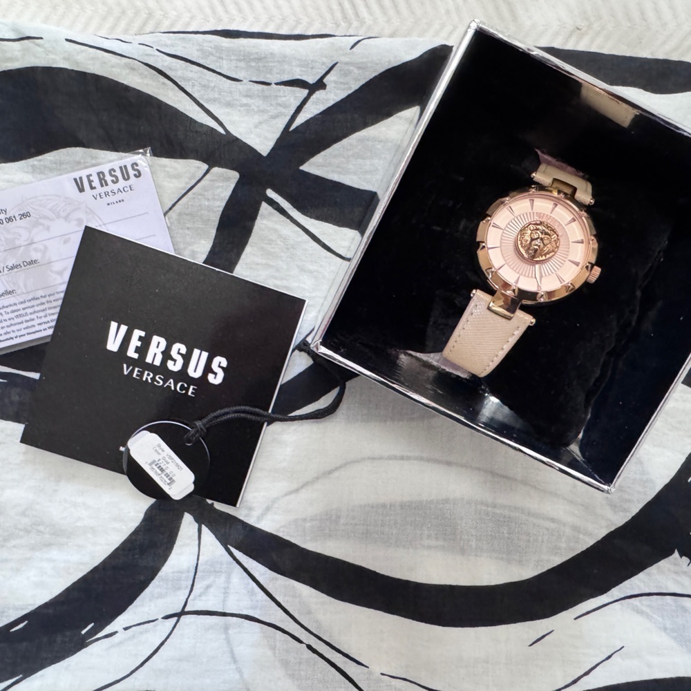 $275 Versus Versace Womens Rose Gold /Beige 36mm Genuine Strap Fashion Watch